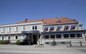 Port Hotel